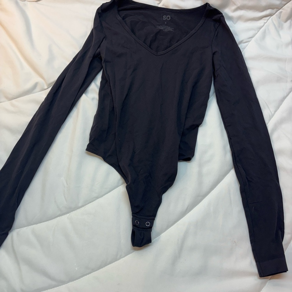 SO V-Neck Black Long Sleeve Bodysuit size small